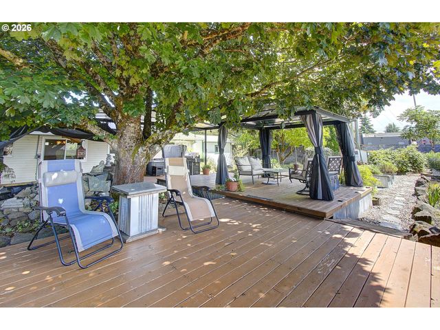3710 Ne PACIFIC Way, Vancouver, WA 98662