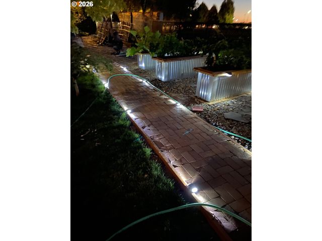 3710 Ne PACIFIC Way, Vancouver, WA 98662