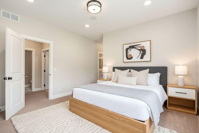 702 Braeside Drive Se, Gaines Twp, MI 49315