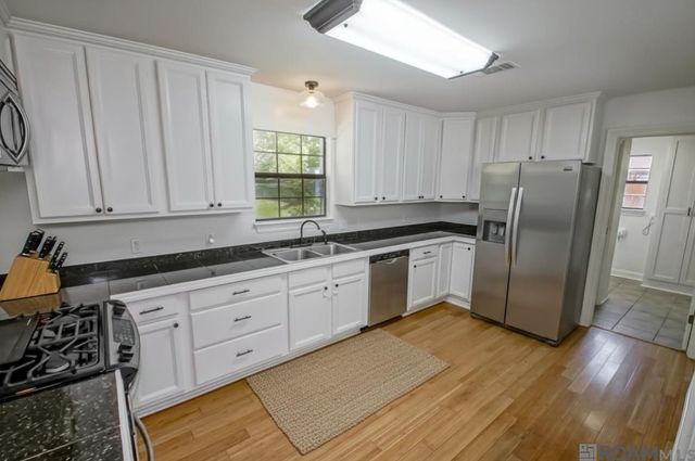 40502 Mary Ann St, Prairieville, LA 70769