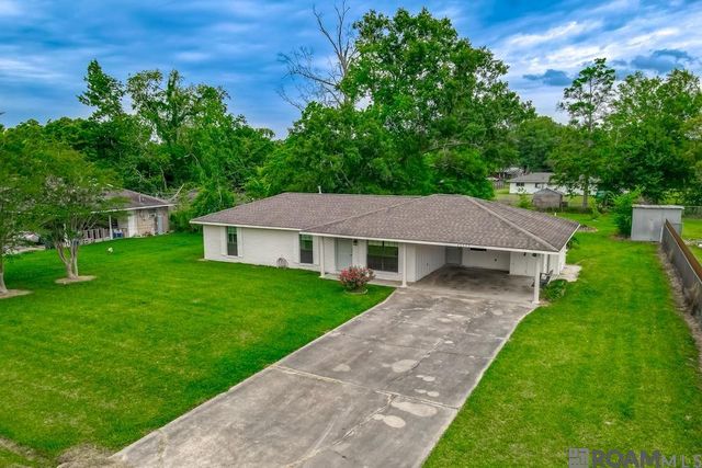 40502 Mary Ann St, Prairieville, LA 70769