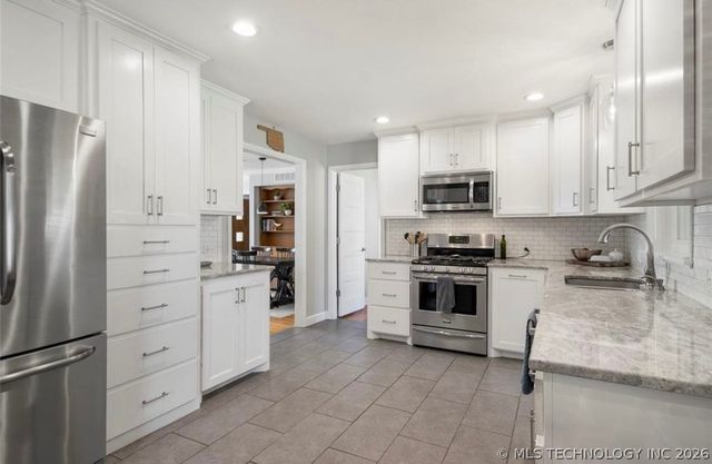 2426 S Louisville Avenue, Tulsa, OK 74114