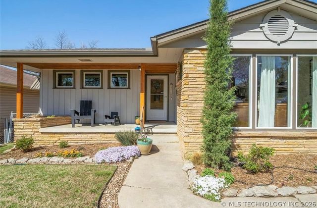2426 S Louisville Avenue, Tulsa, OK 74114
