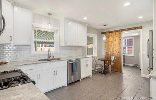 2426 S Louisville Avenue, Tulsa, OK 74114