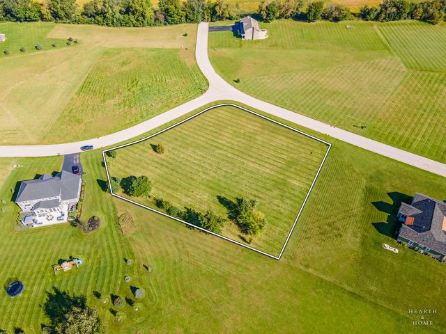 1813 Chloe Trail, Johnsburg, IL 60051
