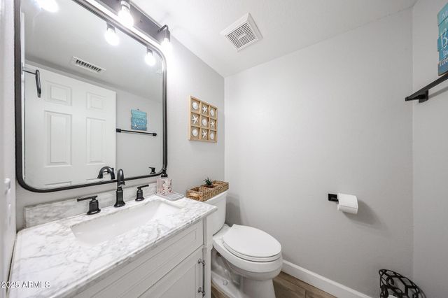 3902 E ROSEMONTE Drive, Phoenix, AZ 85050