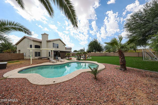3902 E ROSEMONTE Drive, Phoenix, AZ 85050