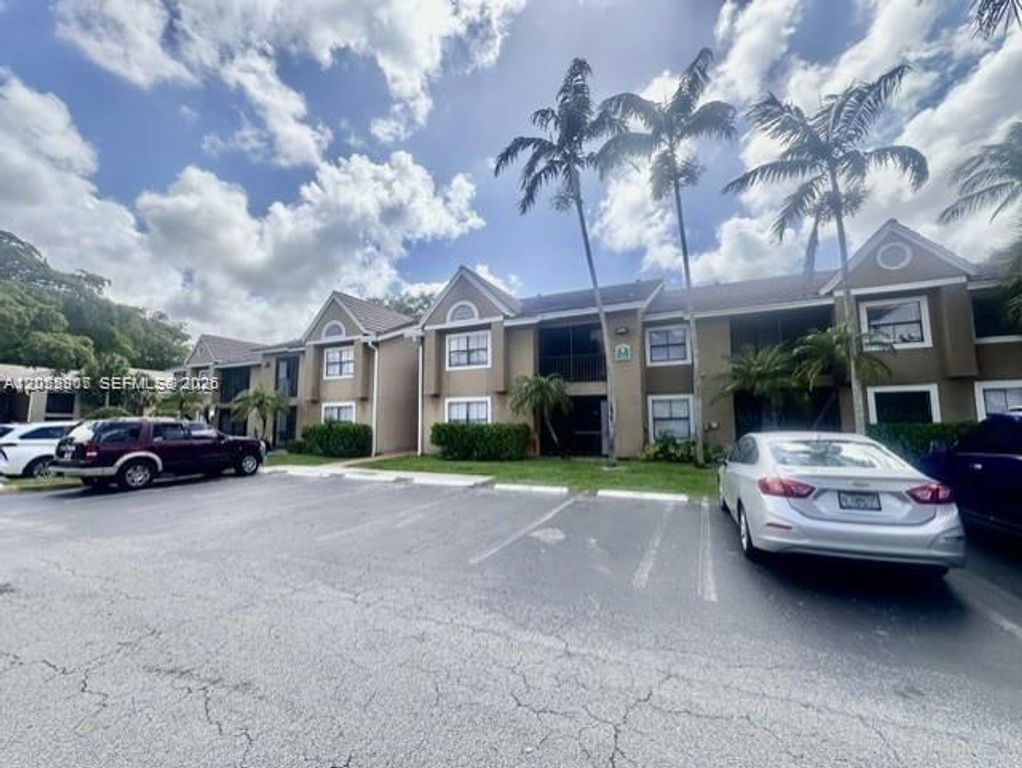 10670 SW 156th Pl 301, Miami, FL 33196