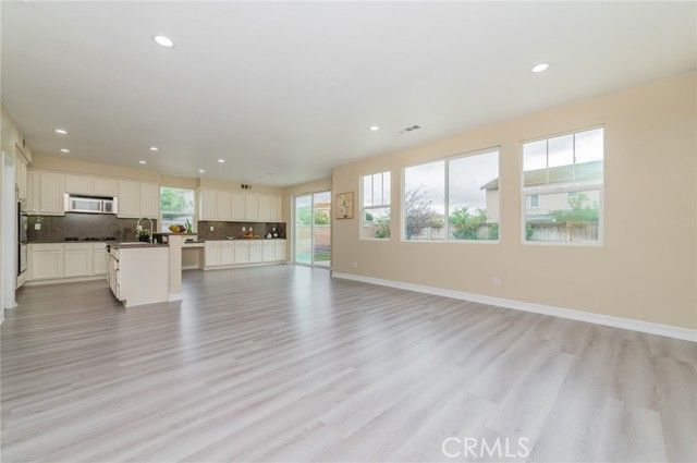 13827 Buckhart, Eastvale, CA 92880