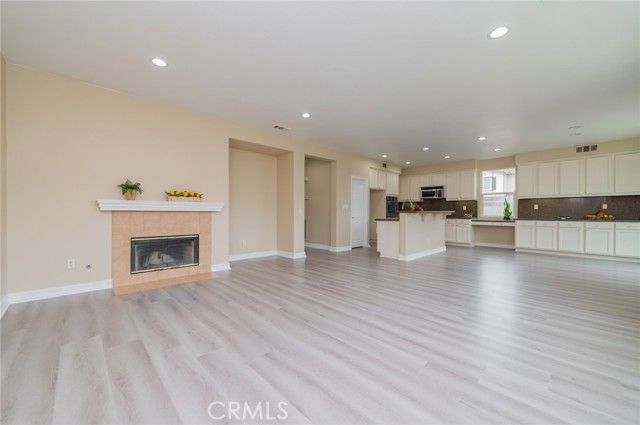 13827 Buckhart, Eastvale, CA 92880