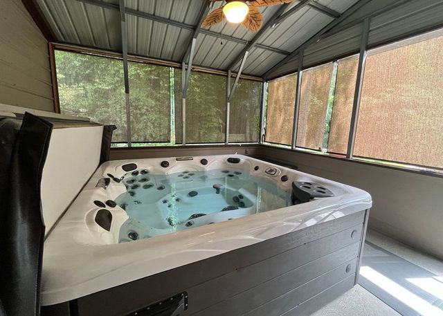 50 Flax Drive, Murphy, NC 28906