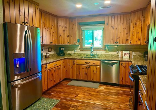 50 Flax Drive, Murphy, NC 28906