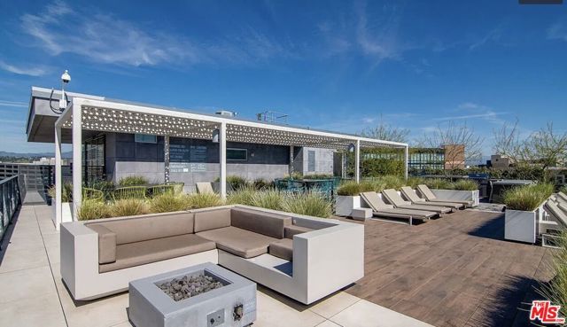 530 S Hewitt Street 351, Los Angeles, CA 90013