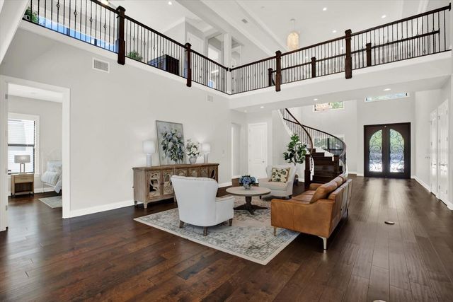 3600 W SAN LUIS STREET, Tampa, FL 33629