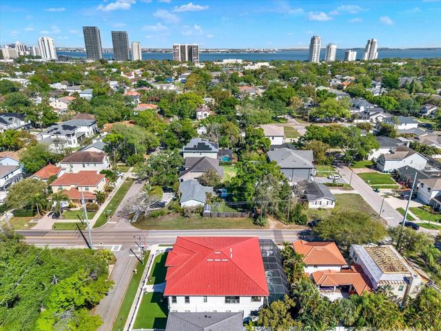 3600 W SAN LUIS STREET, Tampa, FL 33629