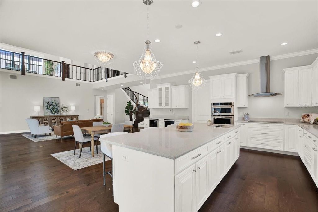 Image 14 of property listing at 3600 W SAN LUIS STREET, Tampa, FL 33629