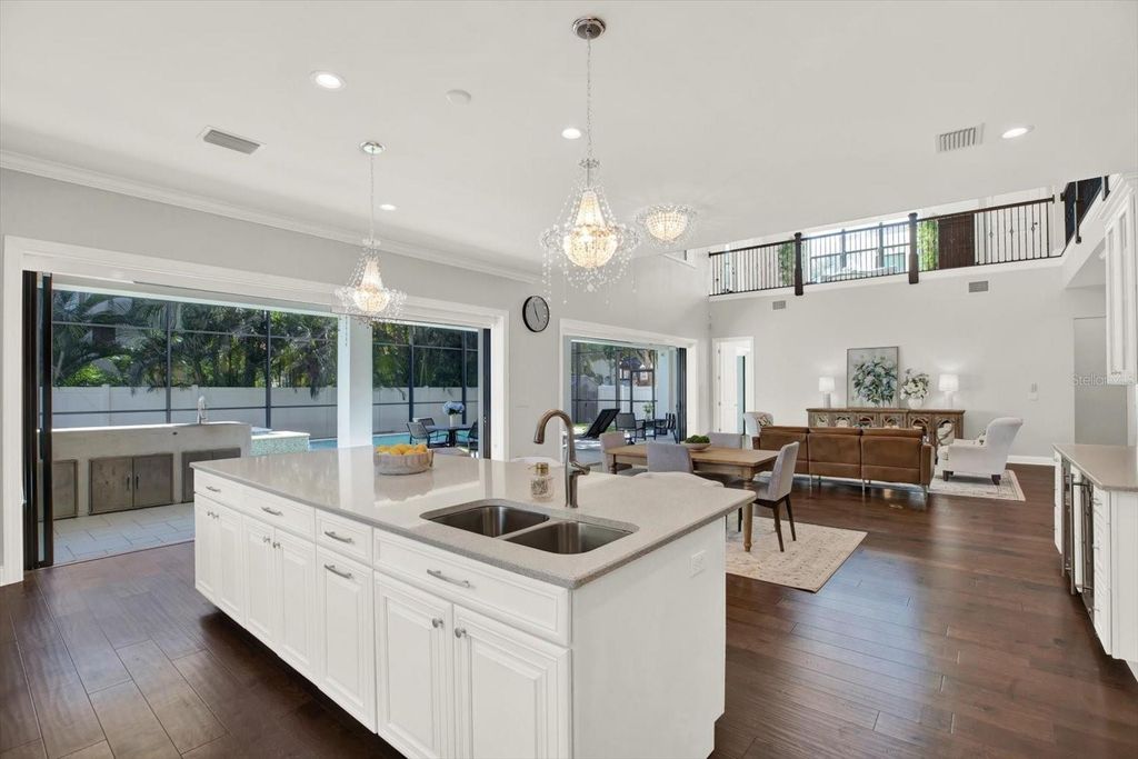 Image 15 of property listing at 3600 W SAN LUIS STREET, Tampa, FL 33629