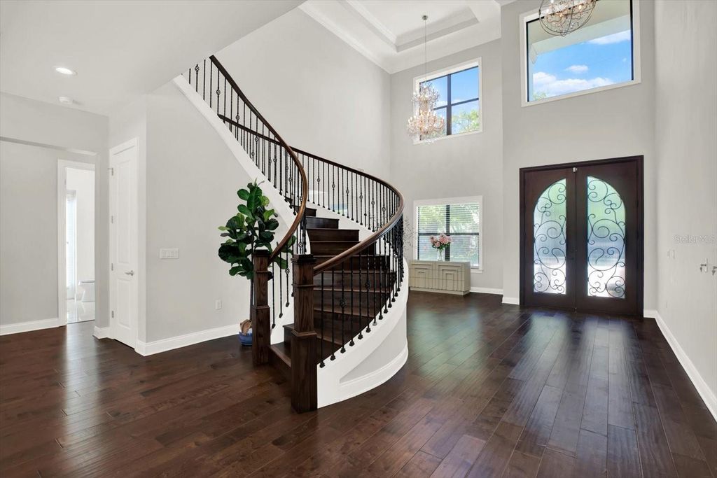 Image 4 of property listing at 3600 W SAN LUIS STREET, Tampa, FL 33629