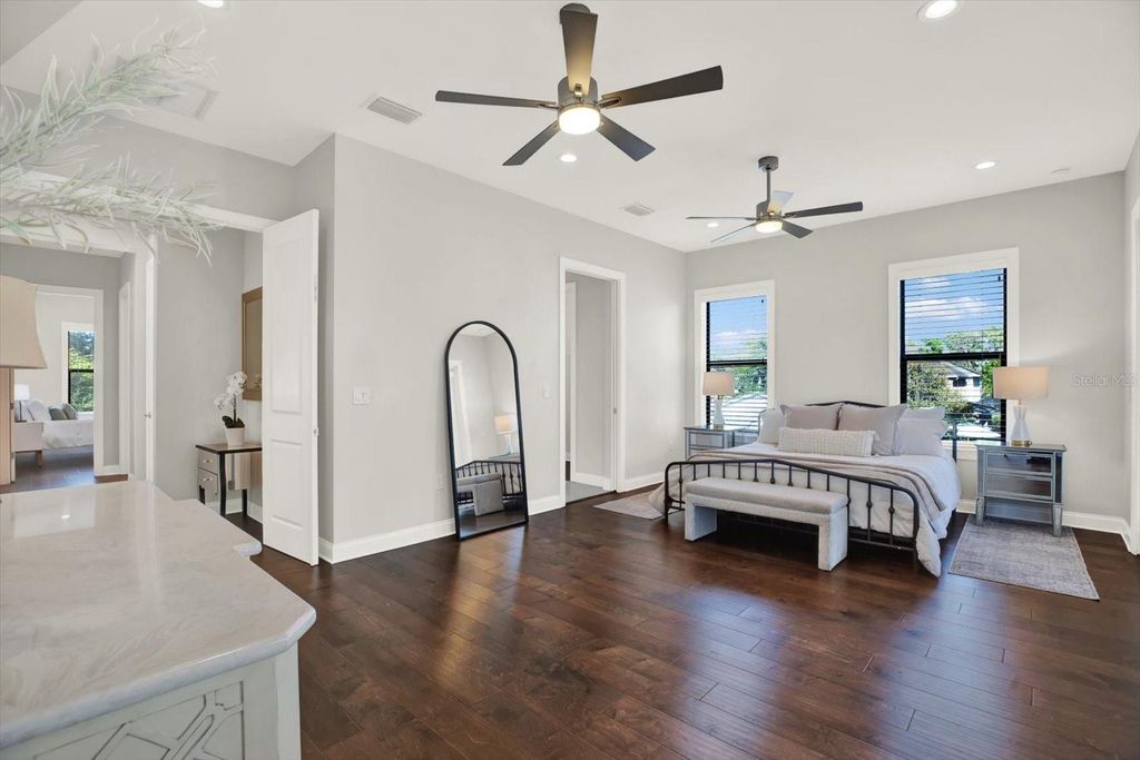 Image 36 of property listing at 3600 W SAN LUIS STREET, Tampa, FL 33629