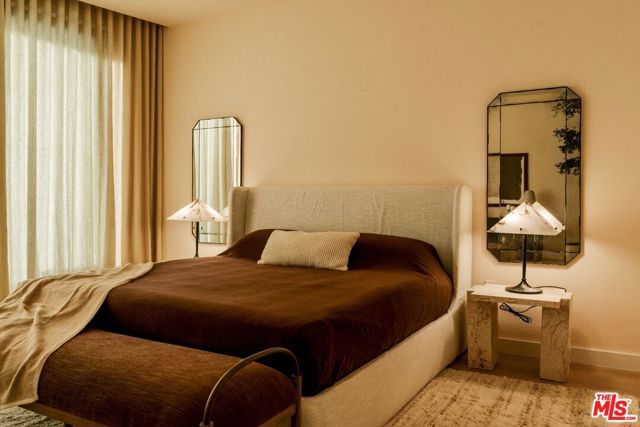 702 N Doheny Drive 101, West Hollywood, CA 90069