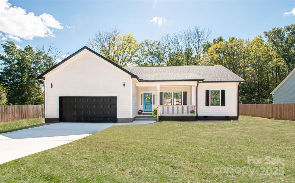 728 Sugar Plum Lane, Chester, SC 29706