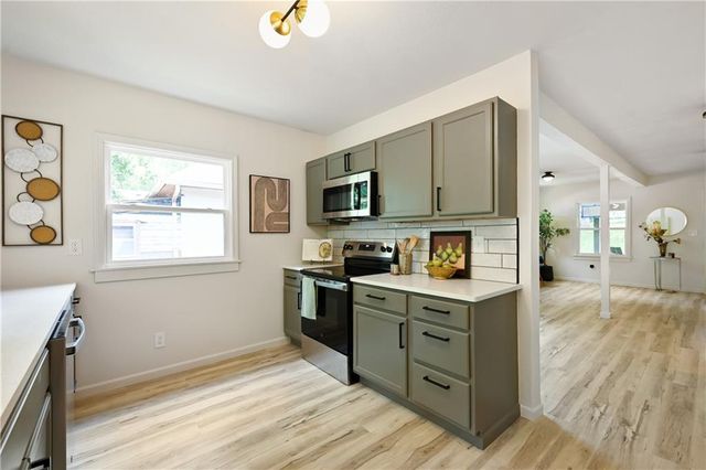 402 E Fair Street, Independence, MO 64055