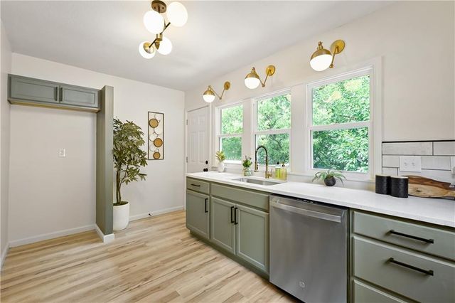402 E Fair Street, Independence, MO 64055