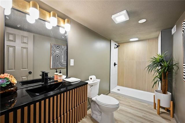 402 E Fair Street, Independence, MO 64055