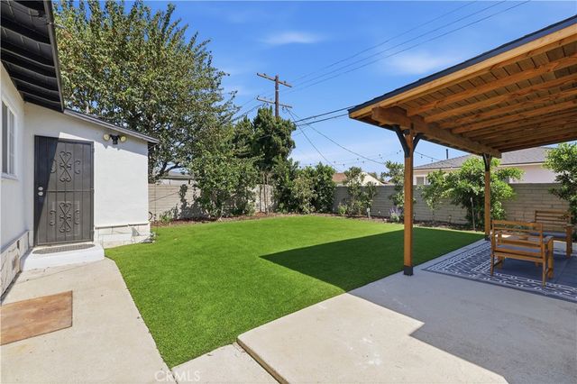 8326 Barnsley Avenue, Los Angeles, CA 90045