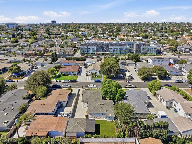 8326 Barnsley Avenue, Los Angeles, CA 90045