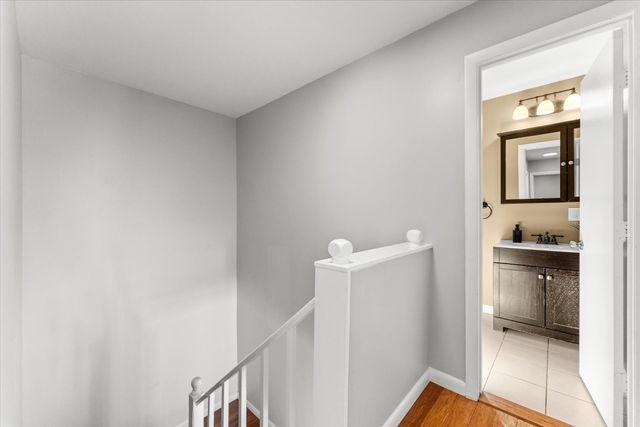 40 Granfield Ave 40, Boston, MA 02131
