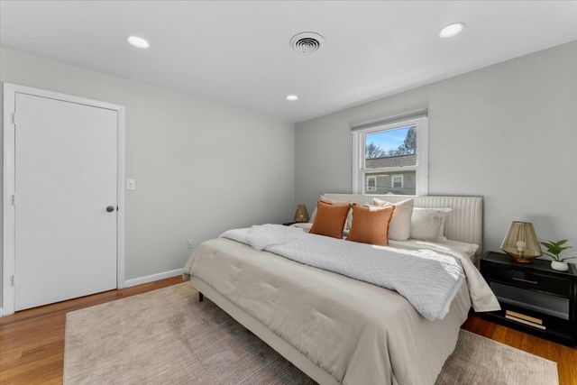 40 Granfield Ave 40, Boston, MA 02131
