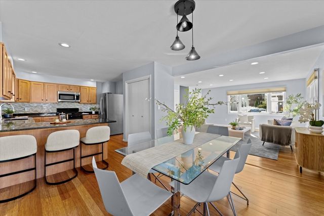 40 Granfield Ave 40, Boston, MA 02131