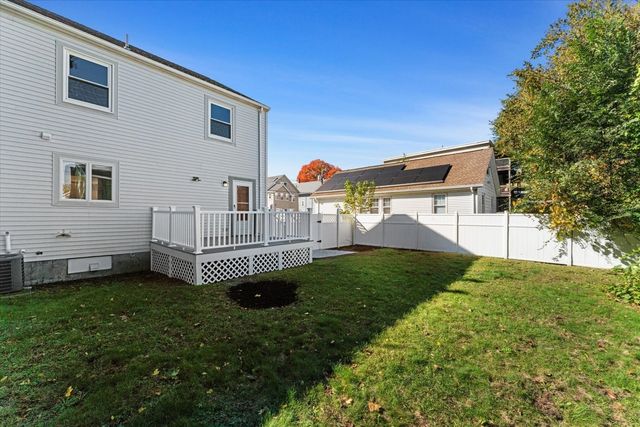 40 Granfield Ave 40, Boston, MA 02131