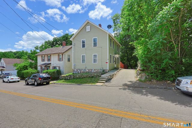 9 Hickory Street, Norwich, CT 06360