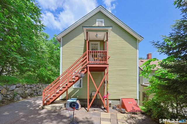9 Hickory Street, Norwich, CT 06360