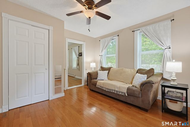 9 Hickory Street, Norwich, CT 06360