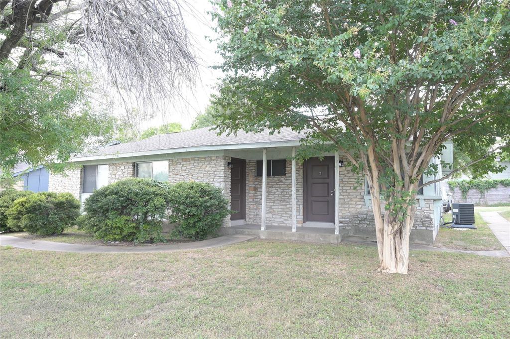 319 W William Cannon DR B, Austin, TX 78745
