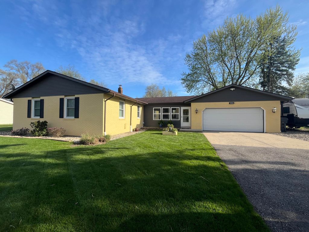5934 Diane Drive, Berrien Twp, MI 49103