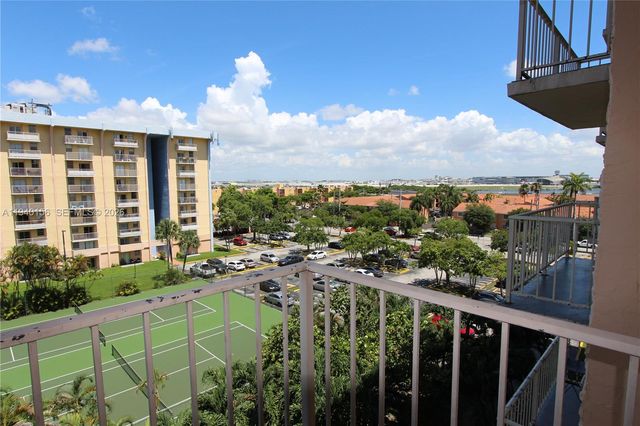 4550 NW 9th Street 611E, Miami, FL 33126