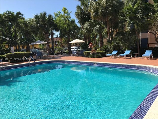 4550 NW 9th Street 611E, Miami, FL 33126