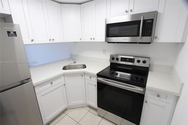 4550 NW 9th Street 611E, Miami, FL 33126