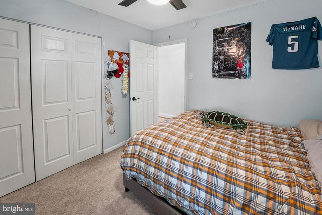 12 CHAMPAGNE CT, Swedesboro, NJ 08085