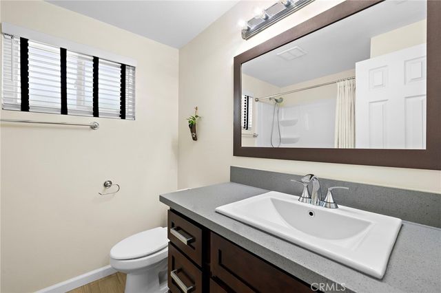 916 E Jonquil, Santa Ana, CA 92705