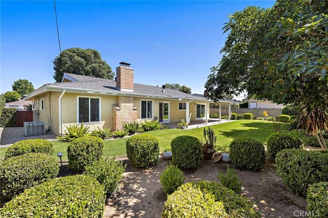 916 E Jonquil, Santa Ana, CA 92705