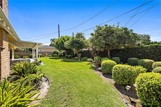 916 E Jonquil, Santa Ana, CA 92705
