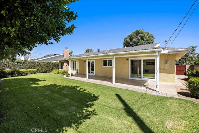 916 E Jonquil, Santa Ana, CA 92705