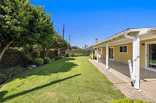 916 E Jonquil, Santa Ana, CA 92705