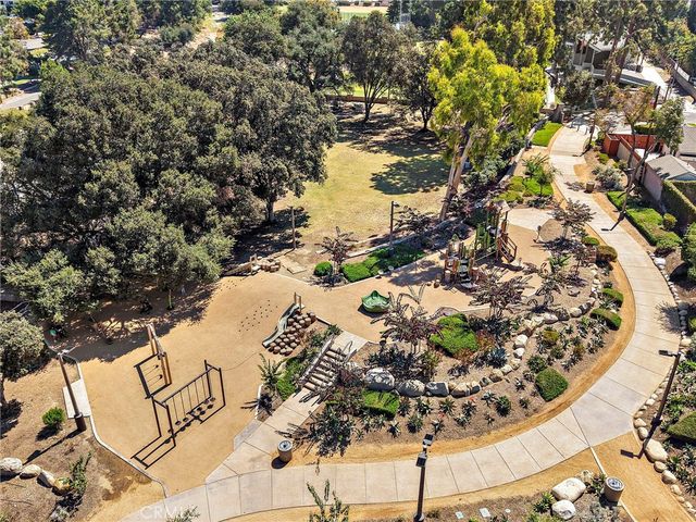 916 E Jonquil, Santa Ana, CA 92705