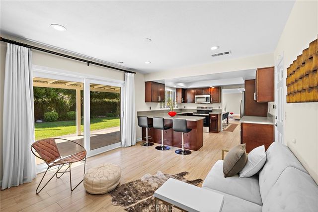 916 E Jonquil, Santa Ana, CA 92705